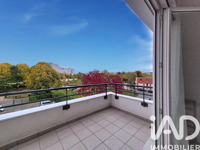 Appartement 2 pièces, 51 m² à louer à Montigny le Bretonneux 78180