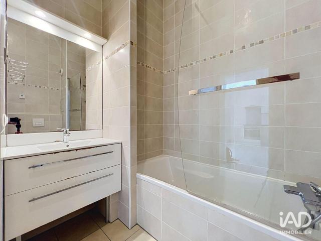 Appartement 2 pièces, 51 m² à louer à Paris 11 75011