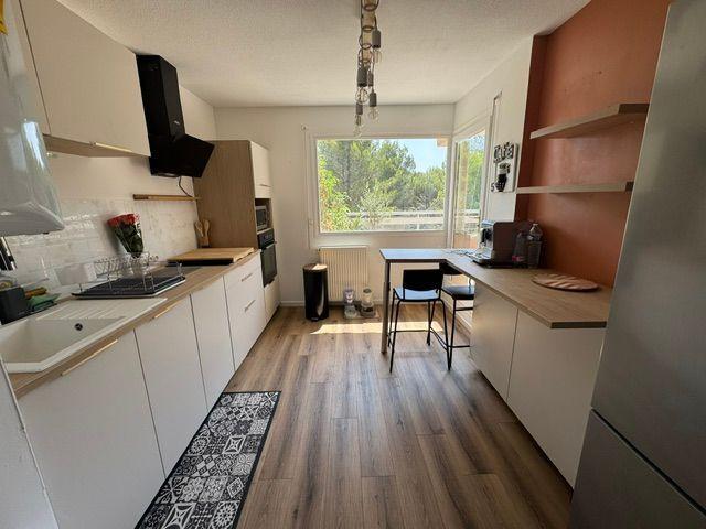 Appartement 2 pièces, 52 m² à louer à Villeneuve lès Avignon 30400