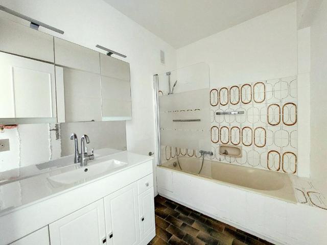 Appartement 2 pièces, 52 m² à louer à Cannes 06400