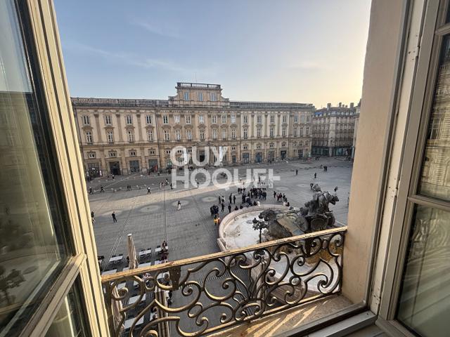Appartement 2 pièces, 52 m² à louer à Lyon 1 69001