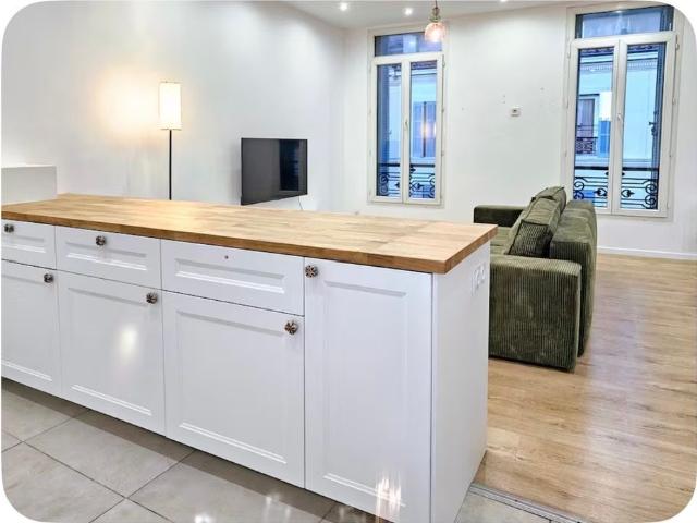 Appartement 2 pièces, 52 m² à louer à Marseille 1 13001