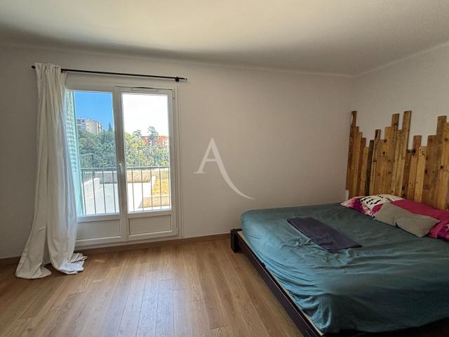 Appartement 2 pièces, 52 m² à louer à Nice 06000