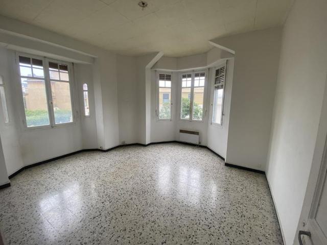 Appartement 2 pièces, 52 m² à louer à Nice 06000