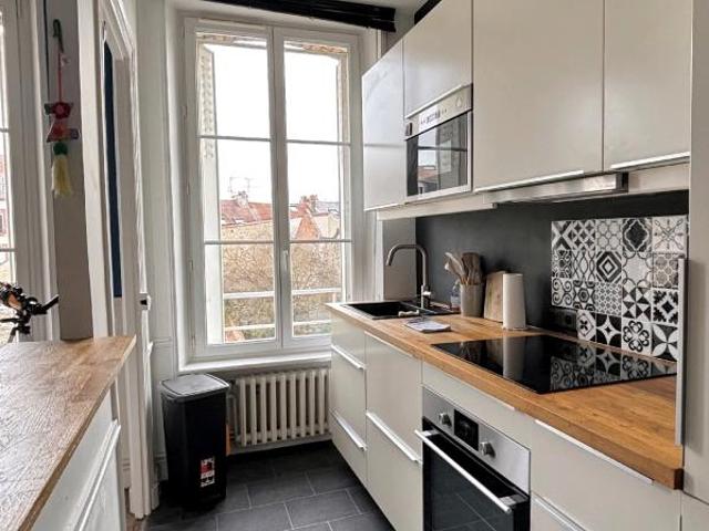 Appartement 2 pièces, 52 m² à louer à Reims 51100