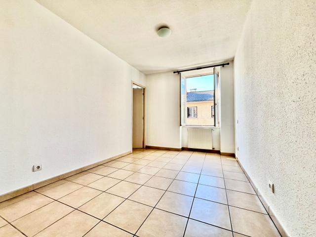 Appartement 2 pièces, 52 m² à louer à Saint Geniez d'Olt et d'Aubrac 12130