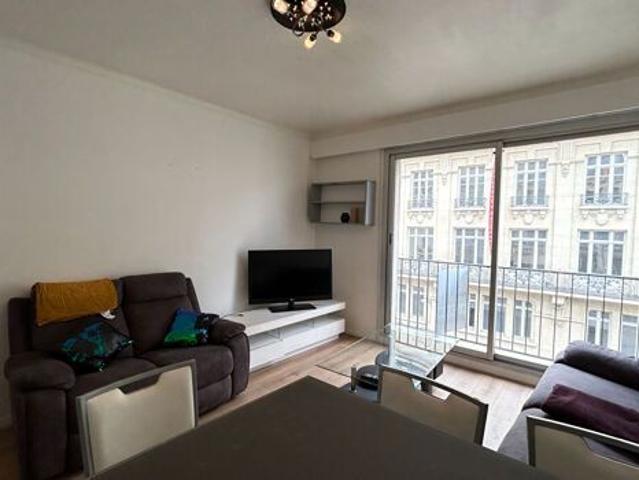 Appartement 2 pièces 52m2 REIMS 719 euros