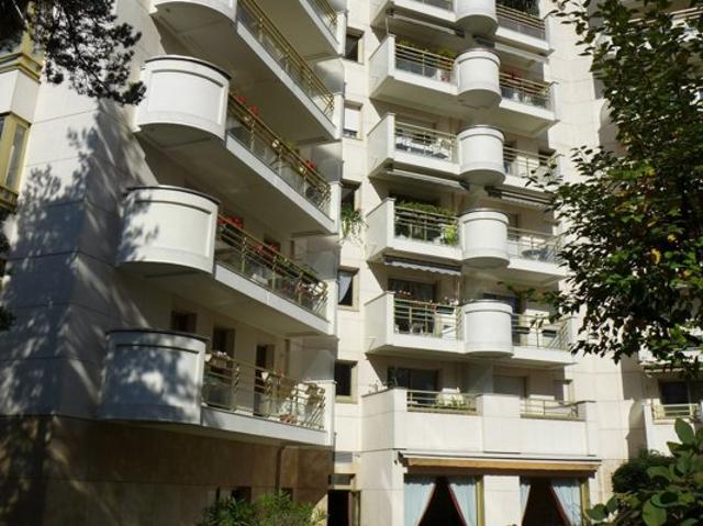 Appartement 2 pièces 57.40m2 à Levallois perret en réside