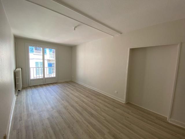 Appartement 2 pièces, 57 m² à louer à Voiron 38500