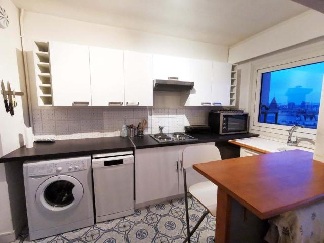 Appartement 2 pièces, 57 m² à louer à Paris 18 75018