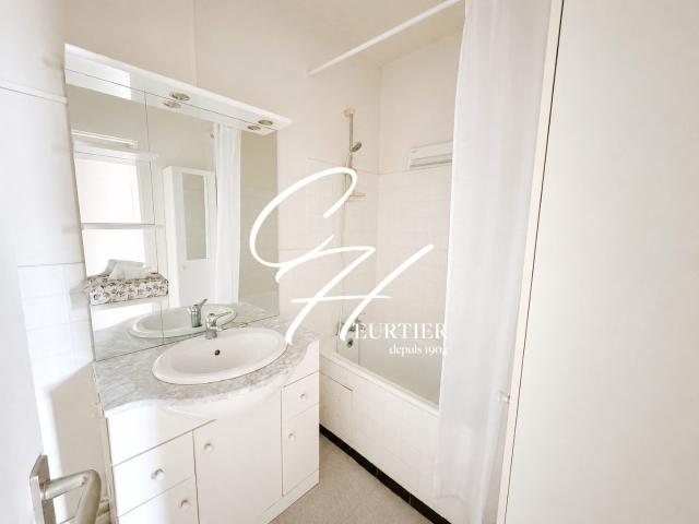 Appartement 2 pièces, 57 m² à louer à Seyssinet Pariset 38170