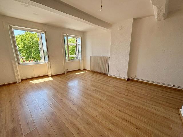 APPARTEMENT 2 PIECES 54 M2 ROANNE