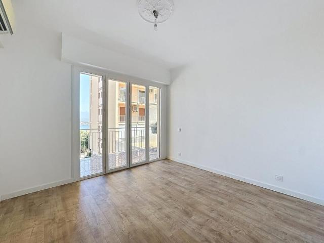 Appartement 2 pièces, 54 m² à louer à Ajaccio 20000