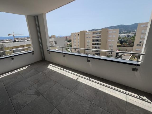 Appartement 2 pièces, 54 m² à louer à Ajaccio 20090