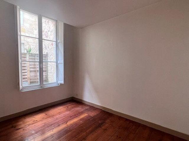 Appartement 2 pièces, 54 m² à louer à Bordeaux 33000