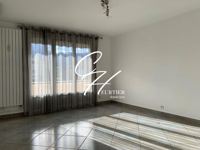 Appartement 2 pièces, 54 m² à louer à Eybens 38320