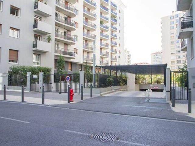 Appartement 2 pièces, 54 m² à louer à Marseille 8 13008