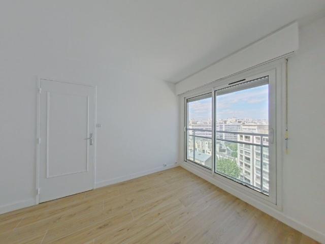 Appartement 2 pièces, 54 m² à louer à Paris 20 75020