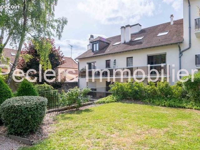 Studio 1 pièce 44 m²