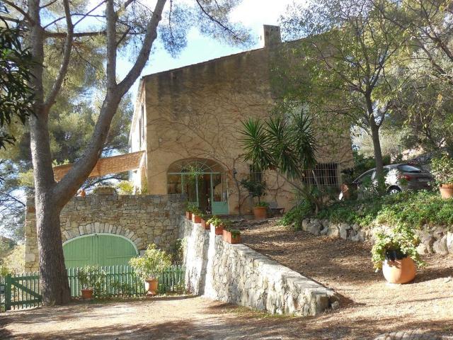Appartement 2 pièces, 55 m² à louer à Toulon 83000