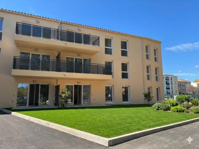 Appartement 2 pièces, 55 m² à louer à Cogolin 83310