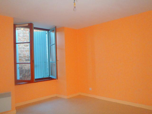 Appartement 2 pièces 55m² ST BONNET LE CHATEAU