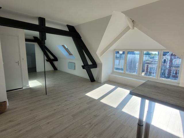Appartement 2 pièces, 56 m² à louer à Tergnier 02700