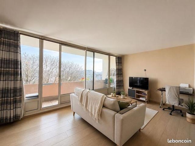 Appartement 2 pièces 56 m²