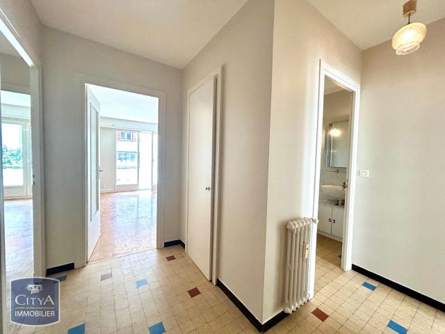 Appartement 2 pièces, 58 m² à louer à Chambéry 73000