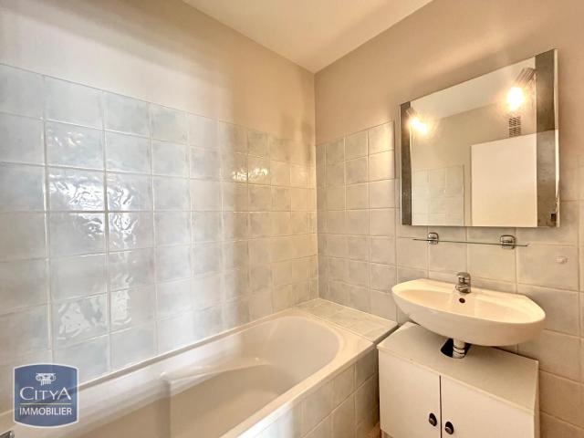 Appartement 2 pièces, 58 m² à louer à Chambéry 73000