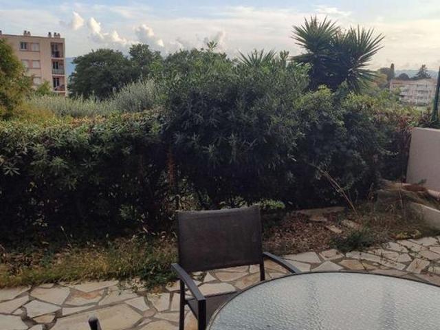 Appartement 2 pièces, 58 m² à louer à Grasse 06130