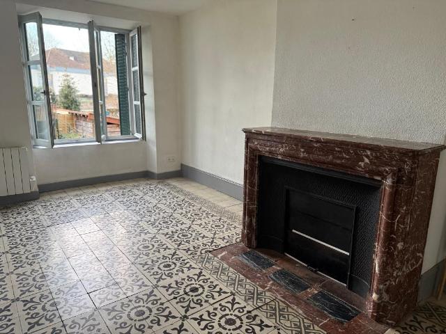 Appartement 2 pièces, 58 m² à louer à Saint Léonard de Noblat 87400