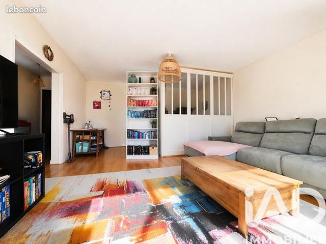 Appartement 2 pièces 63 m²