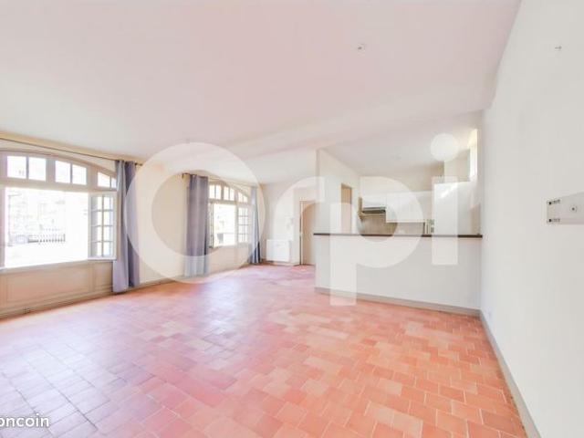 Appartement 2 pièces 63 m²