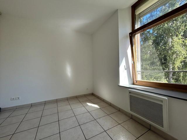 Appartement 2 pièces, 60 m² à louer à Saint Dié des Vosges 88100