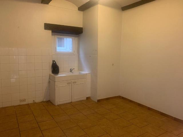 Appartement 2 pièces, 60 m² à louer à Saint Julien les Rosiers 30340