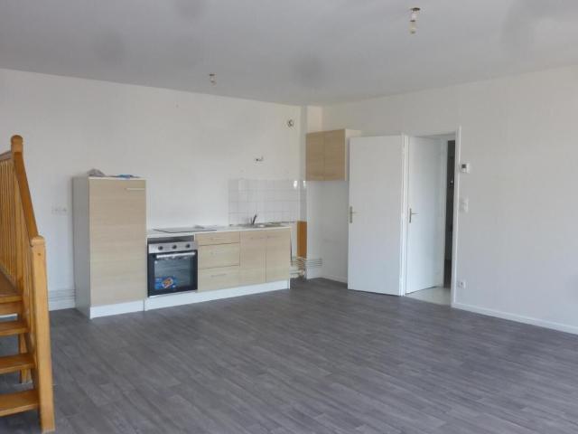 Appartement 2 pièces, 61 m² à louer à Cambrai 59400