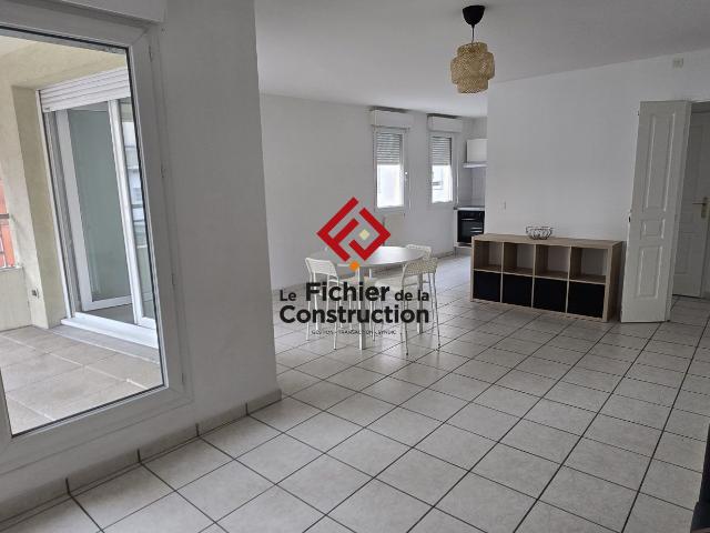 Appartement 2 pièces, 61 m² à louer à Grenoble 38000