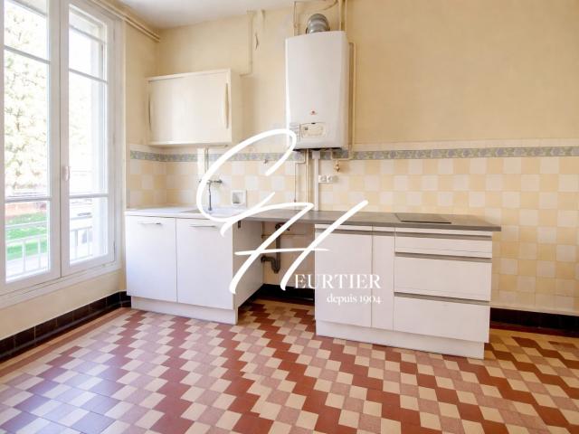 Appartement 2 pièces, 61 m² à louer à Grenoble 38100