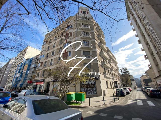 Appartement 2 pièces, 61 m² à louer à Grenoble 38100