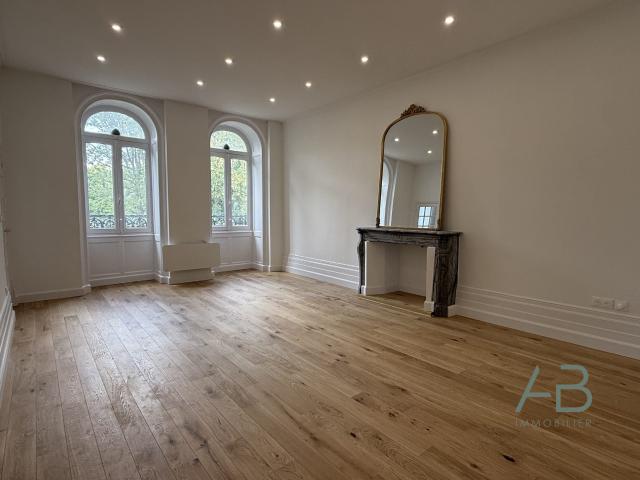 Appartement 2 pièces 61 m²