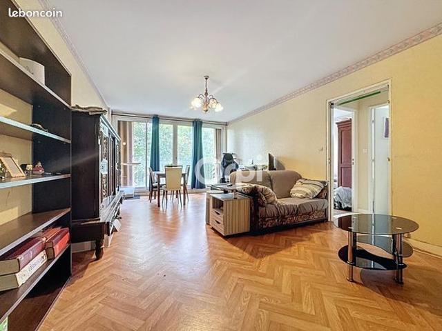 Appartement 2 pièces 61 m²