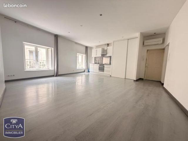 Appartement 2 pièces 61 m²