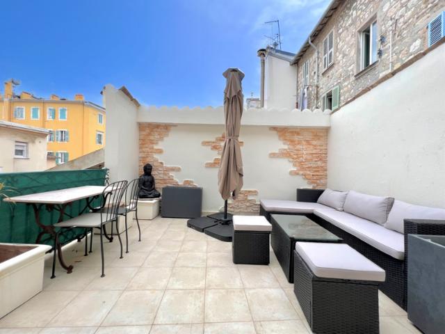 APPARTEMENT 2 PIECES 61M2 + TERRASSE 14M2
