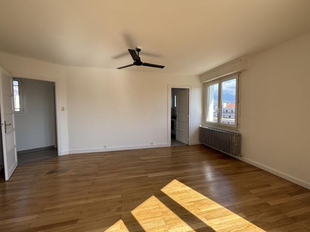 Appartement 2 pièces, 62 m² à louer à Grenoble 38000