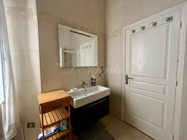Appartement 2 pièces, 62 m² à louer à Nice 06000