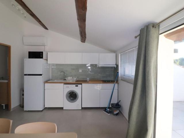 Appartement 2 pièces, 62 m² à louer à Roquevaire 13360