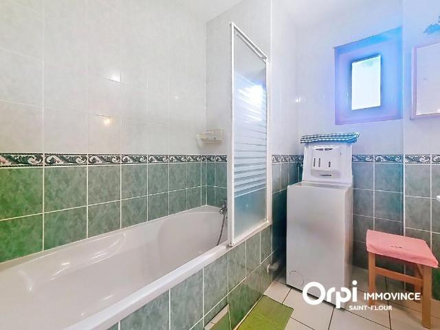 Appartement 2 pièces, 62 m² à louer à Saint Flour 15100