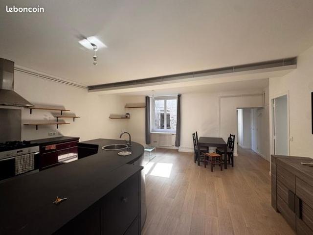 Appartement 2 pièces 62 m²