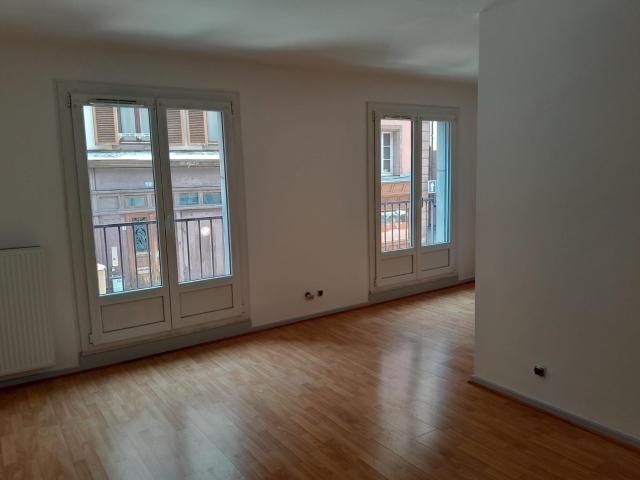 Appartement 2 pièces, 67 m² à louer à Belfort 90000